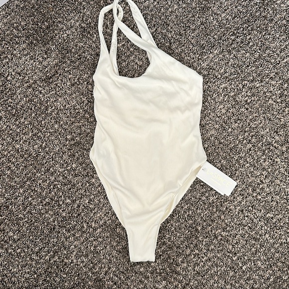 NWT L*SPACE Ribbed Phoebe One Piece Swimsuit Cream - Picture 7 of 9